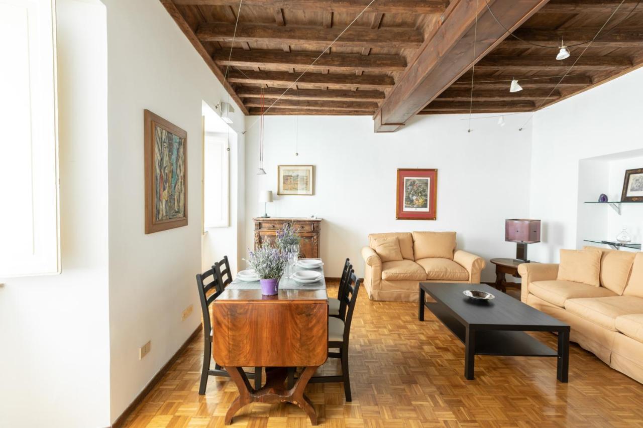 Appartement Spectacularly Bright, By Piazza Navona And The Pantheon - A/C, Wifi, Elevator à Rome Extérieur photo